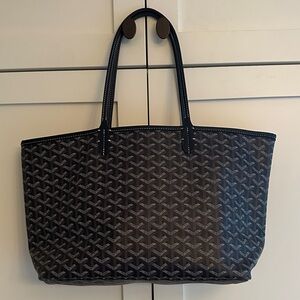 EMO GRAPHIC PATTERN TOTE -inspired by the designer brand ❤️